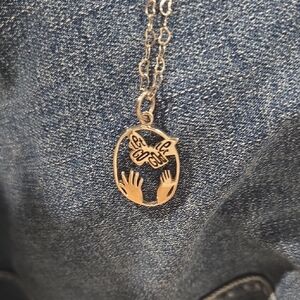 Chic Silver Butterfly Pendant Necklace